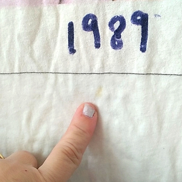 Taylor Swift 1989 concert tee authentic size XS - Picture 4 of 11